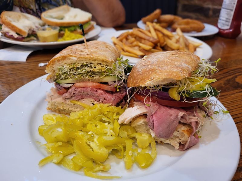 A Deli Counter Worth Building Your Lunch Around
