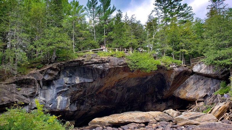 Natural Stone Bridge And Caves