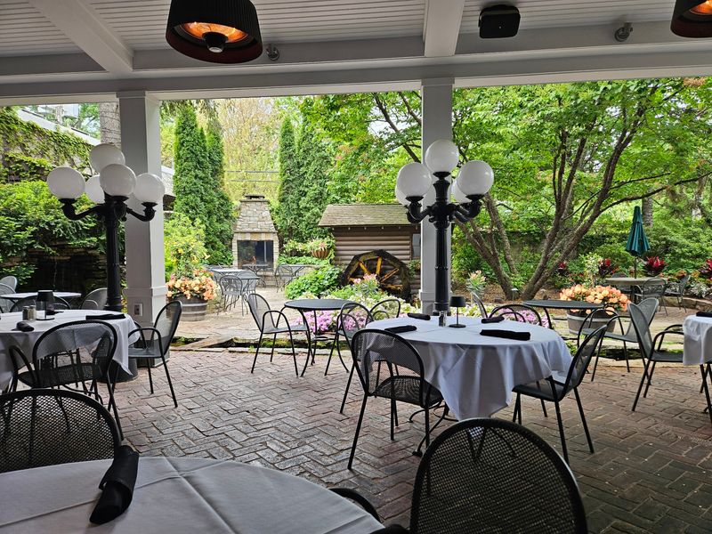 Ambiance And Dining Experience