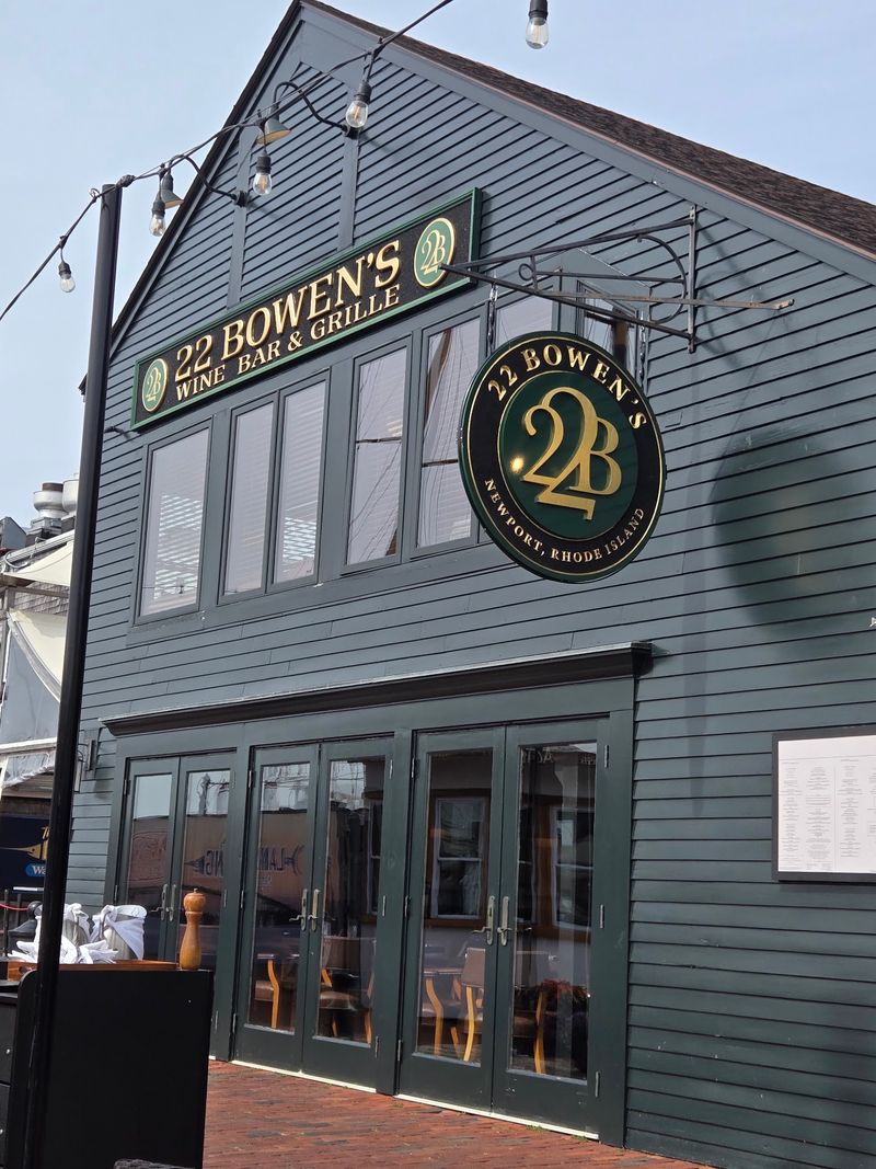 22 Bowen's