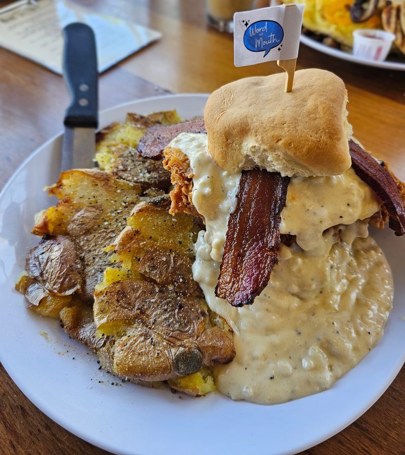 Word Of Mouth Neighborhood Bistro - Salem's Cozy 1930s House