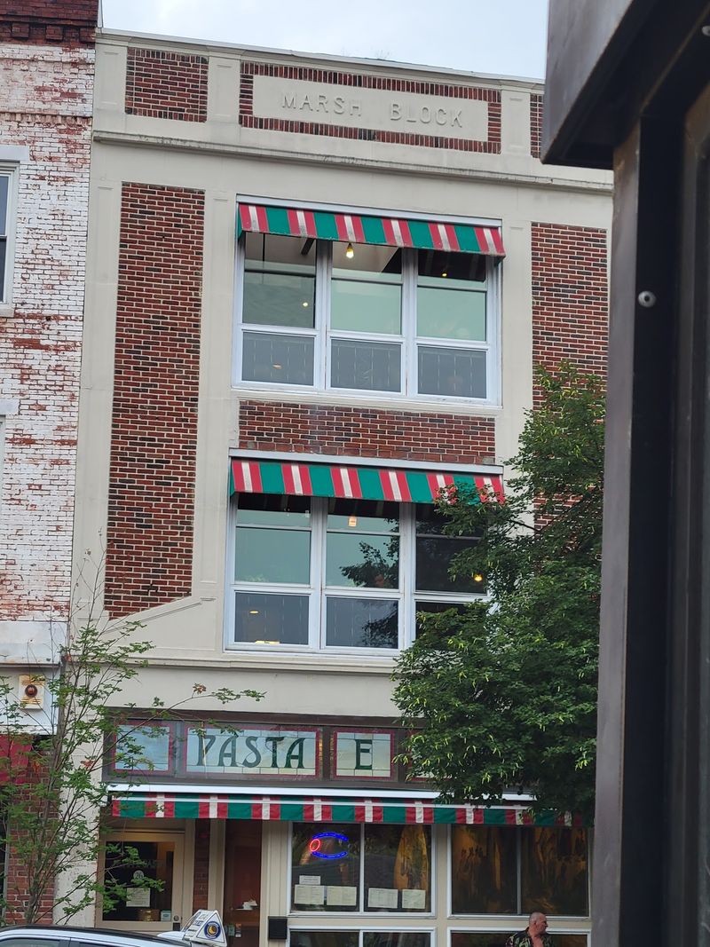 Pasta E Basta, Amherst