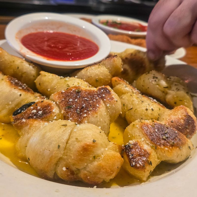 Garlic Knots That People Cannot Stop Talking About