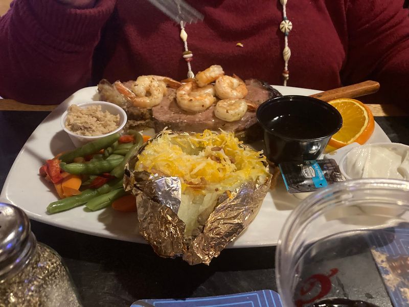 A Warm Western Atmosphere That Makes You Want To Stay