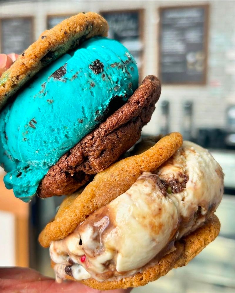 Why This Wisconsin Destination Is Worth The Trip