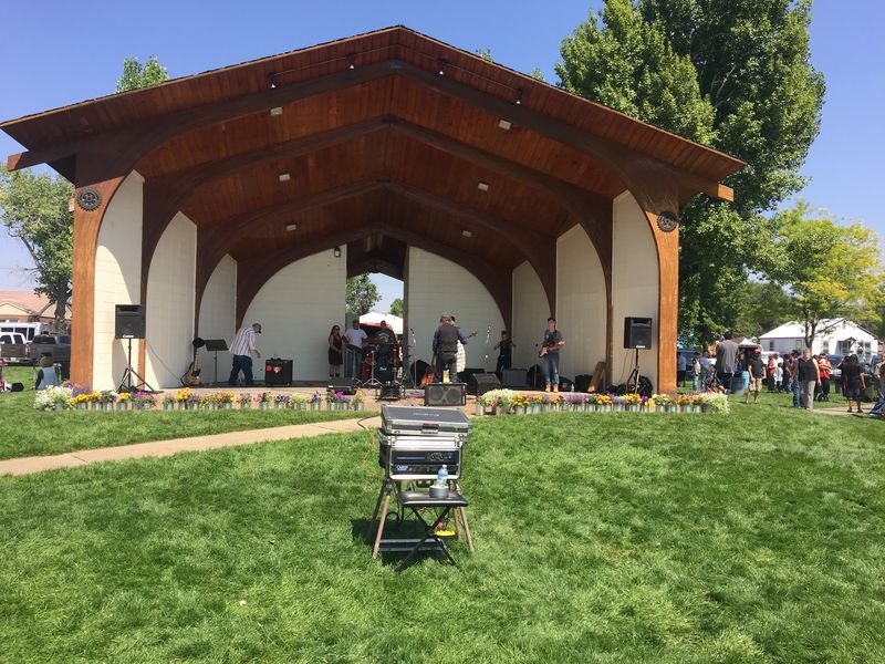 Music And Special Events Sweeten The Deal
