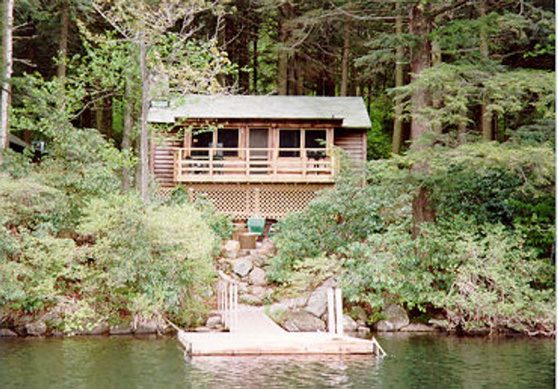 Room For Six Guests