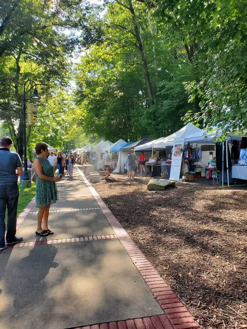 Live Shows and a Fall Festival Worth Howling About