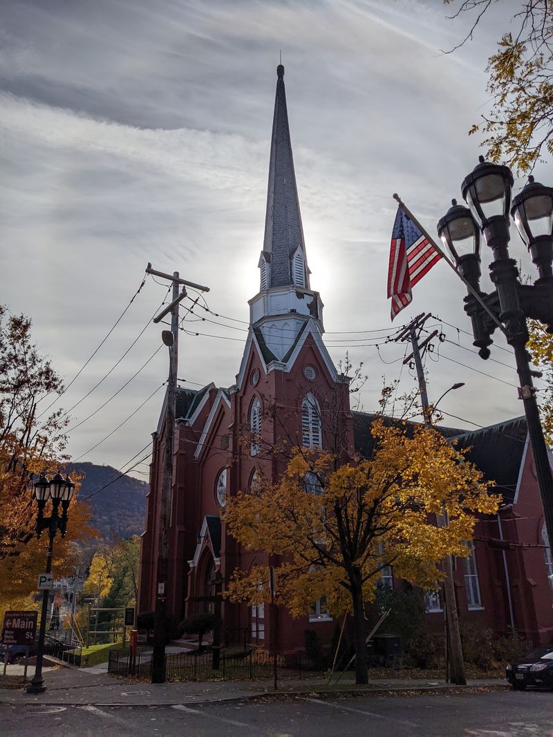 Beacon - Dutchess County Arts Town