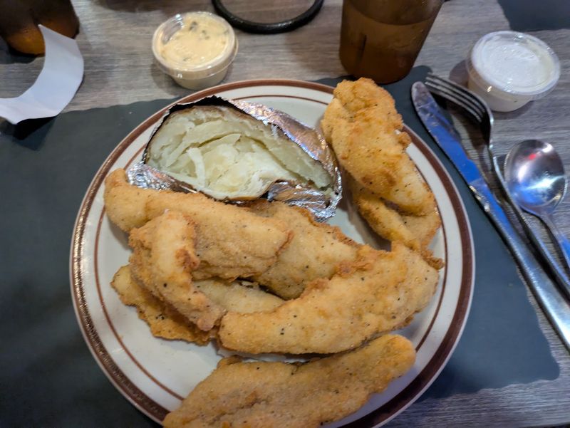 Seafood Fans Get Spoiled