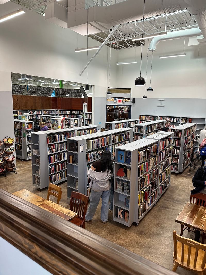 Julia's Cafe & Books, Charlotte