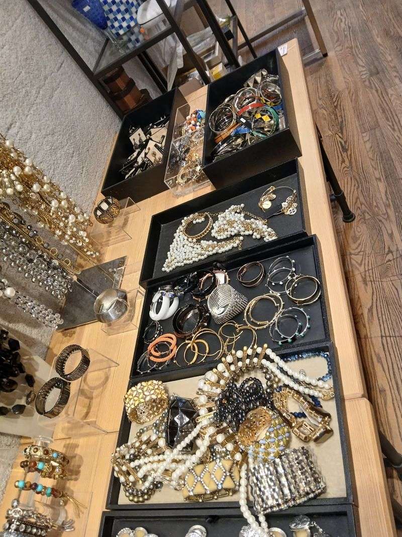 The Jewelry Case Deserves A Second Look