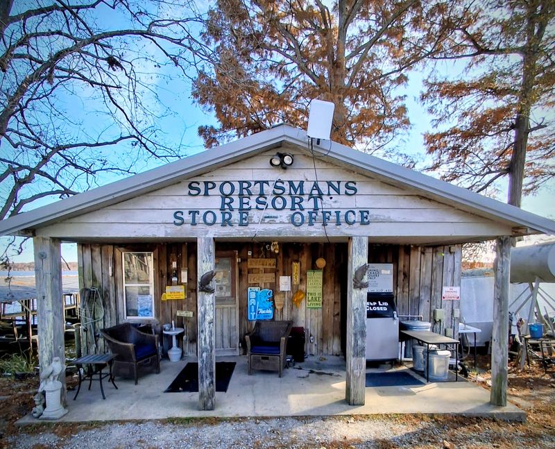 Family Hands Since 1986 At Sportsmans Resort