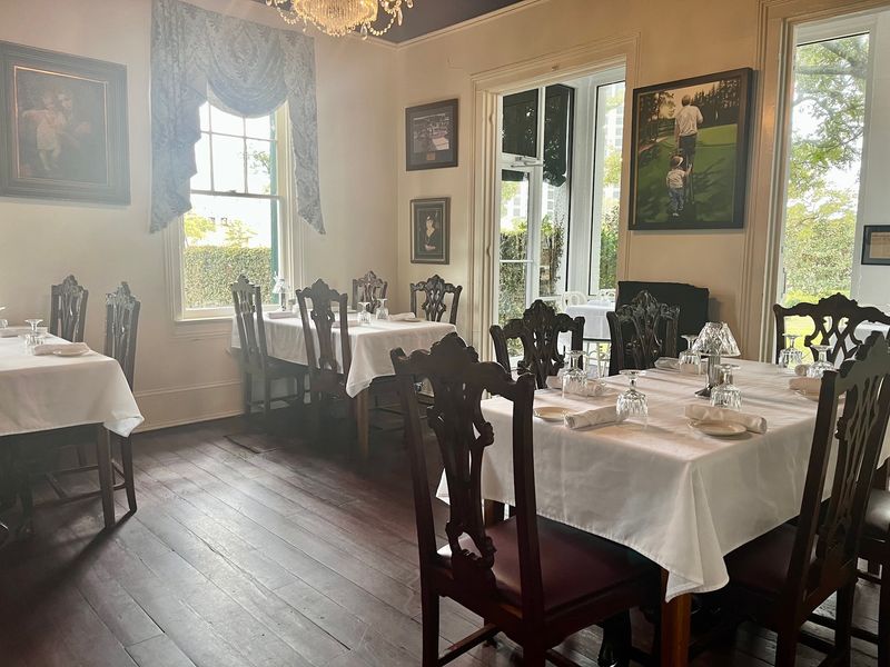 Mary Mahoney's Old French House