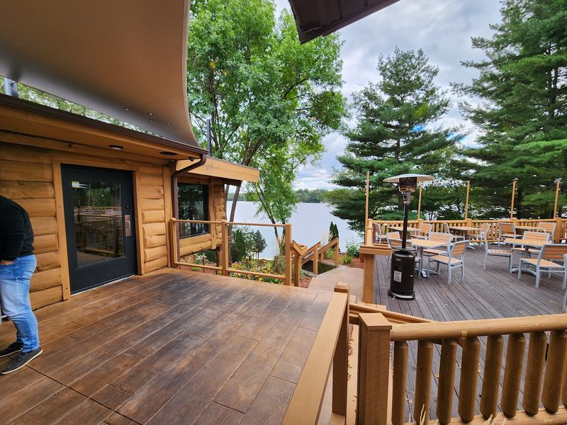 The Outdoor Deck And Patio That Brings Lake Life To Dinner