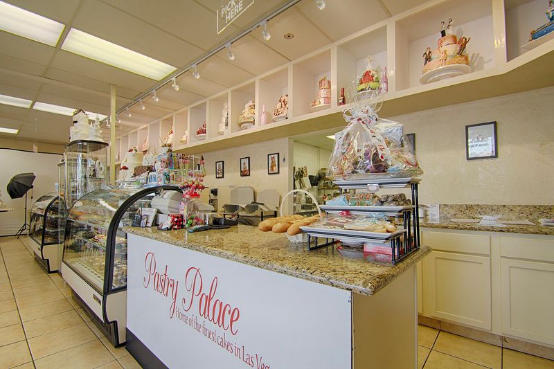 Pastry Palace Brings Custom Cakes And Pastries To Sahara Avenue