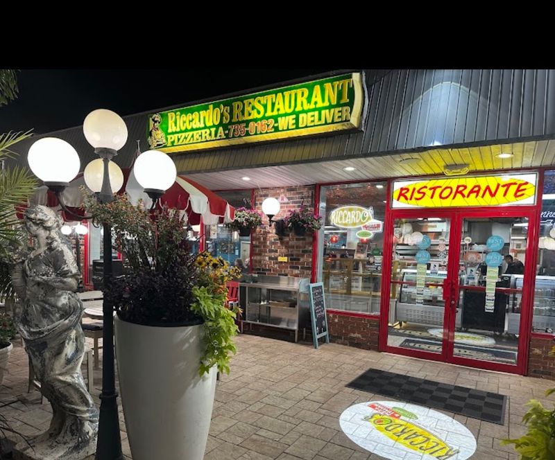 Riccardo's Pizza & Italian Restaurant