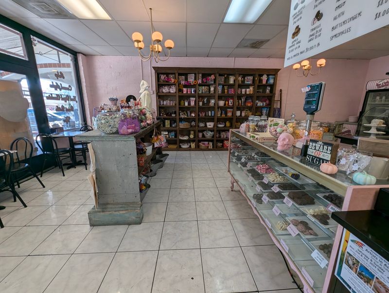 Grandma Daisy's Candy Store And Ice Cream Parlor, Boulder City
