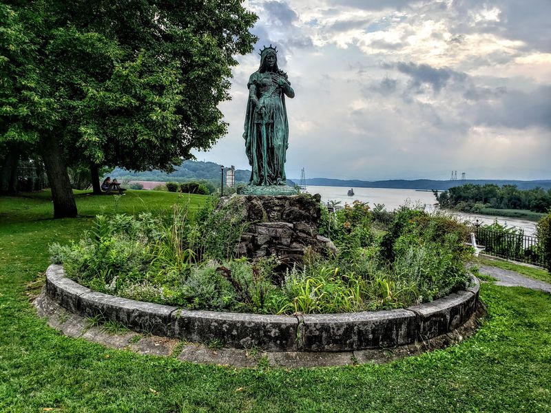 Promenade Hill Park - Hudson, NY
