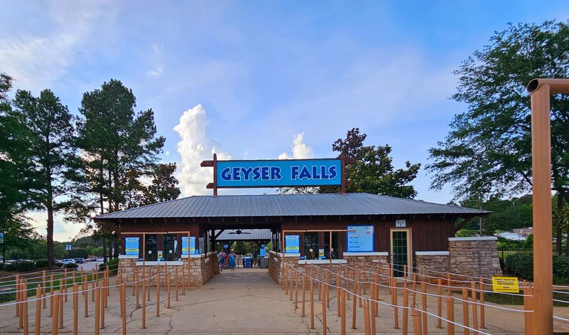 Unique Architectural Elements Of 90s Attractions