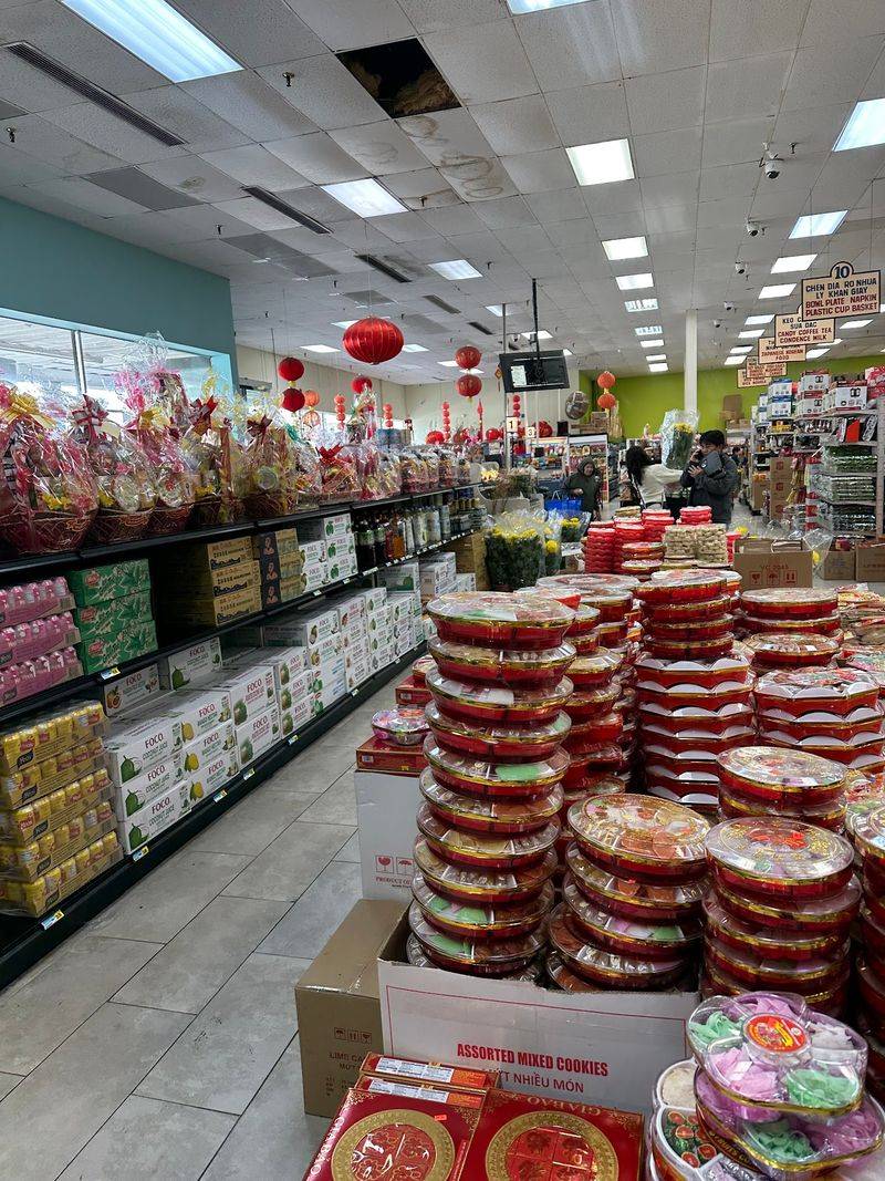 Lee's International Market - Biloxi, MS