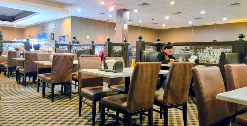 Booths, Low Lights, And Breathing Room