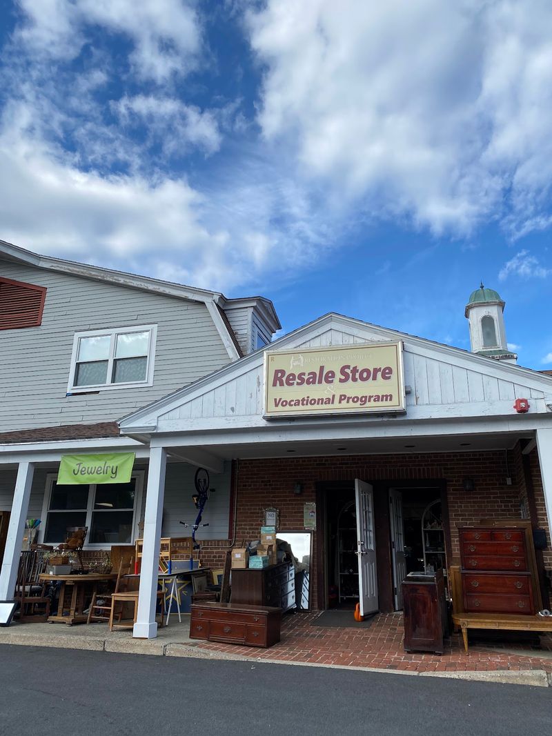 Restoration Project Nonprofit Resale Store, Belmont