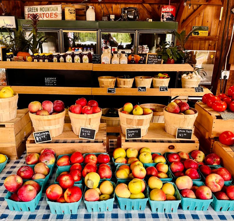 Smiarowski Farmstand And Creamy, Sunderland