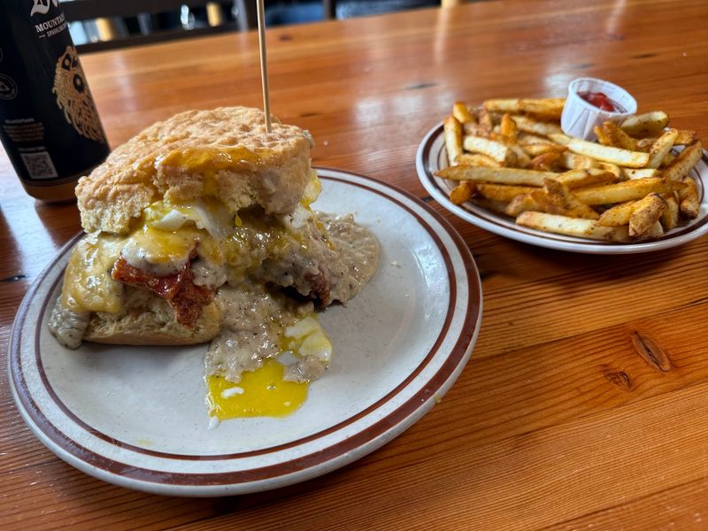 Pine State Biscuits - The Alberta Street Biscuit Legend