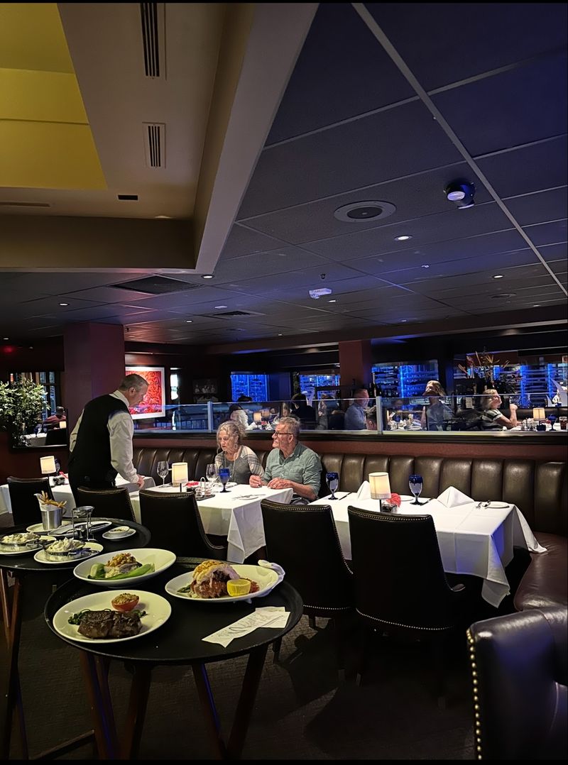 Atmosphere And Ambiance In Steakhouse Dining