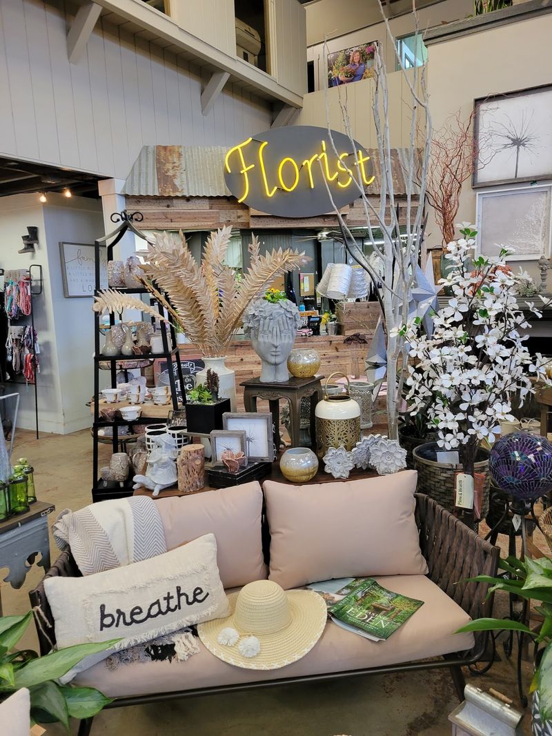 Fresh Flowers And Custom Arrangements For Every Occasion