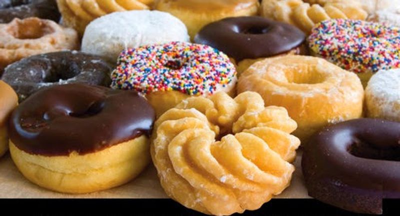 Raised Donuts For Purists Who Skip The Frills
