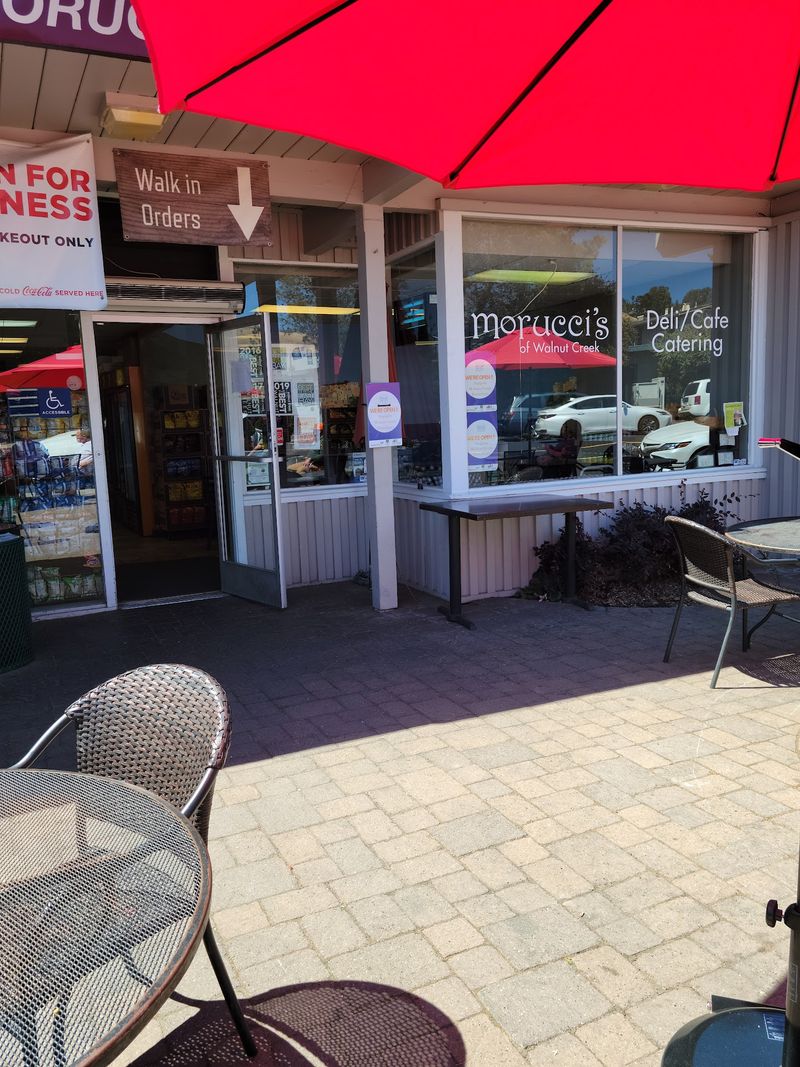 Morucci's Deli