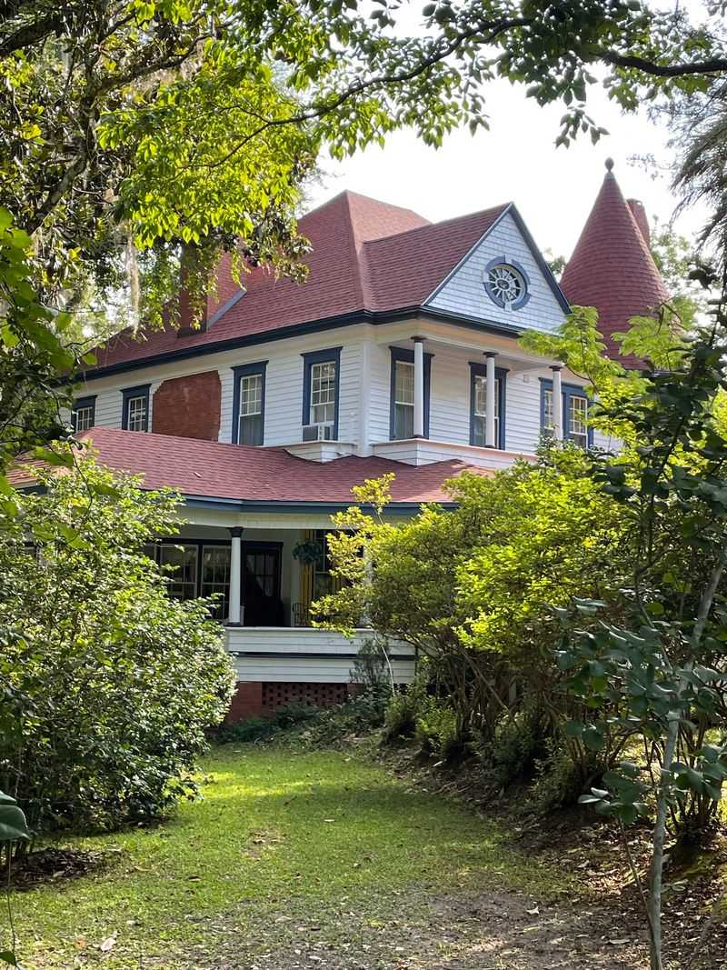 No Traffic Lights Anywhere