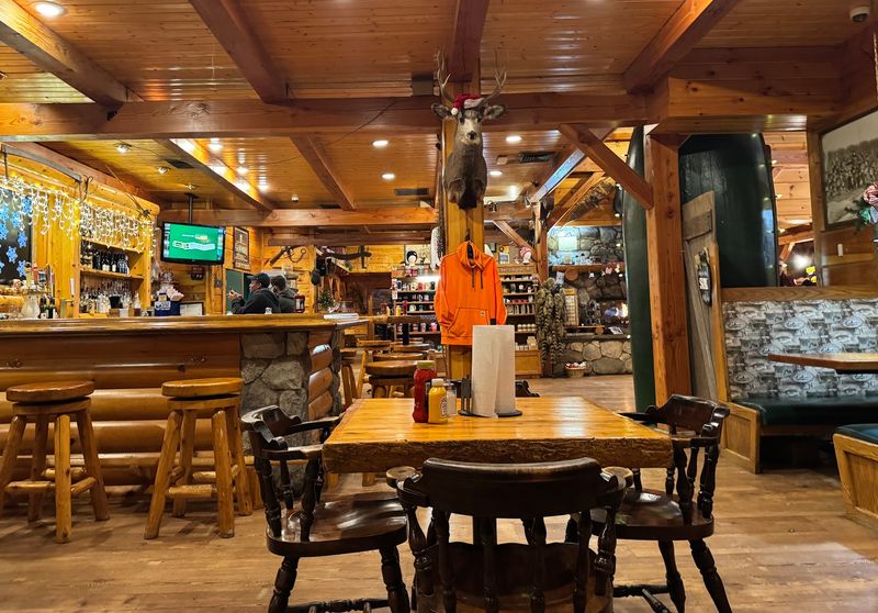 Family Friendly Atmosphere And Seating Options