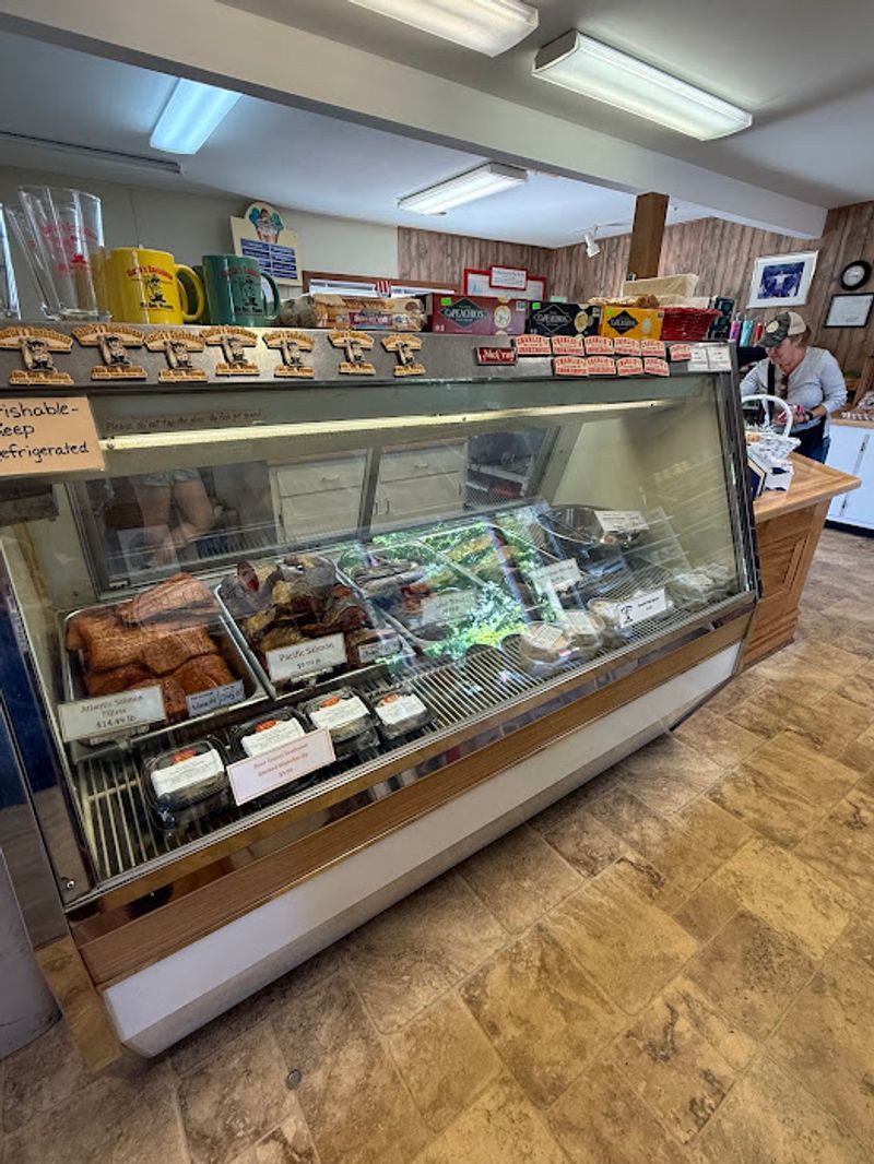 A Roadside Stop That Smells Better Than Most Restaurants