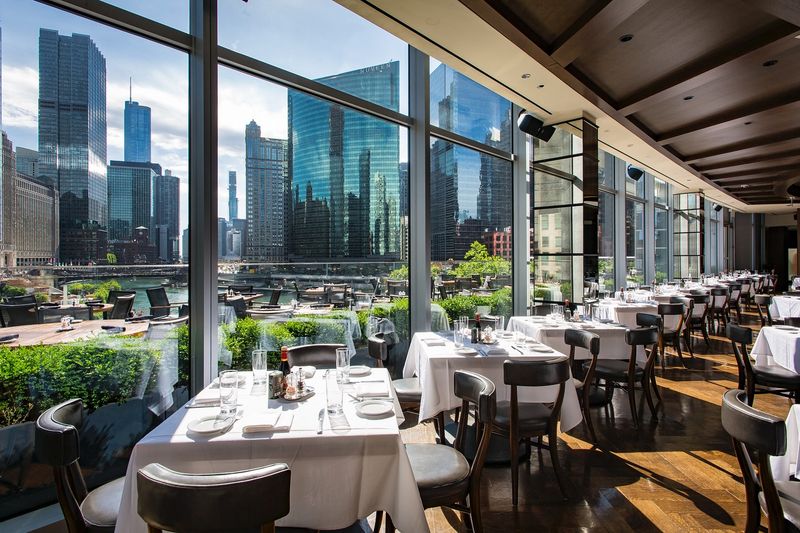 Gibsons Italia Pairs River Views With Prime Beef