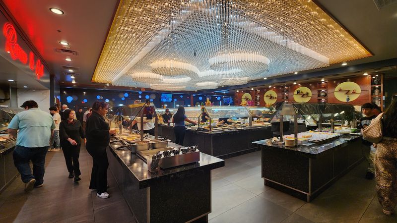 KUMI Seafood Sushi Chinese Buffet 
