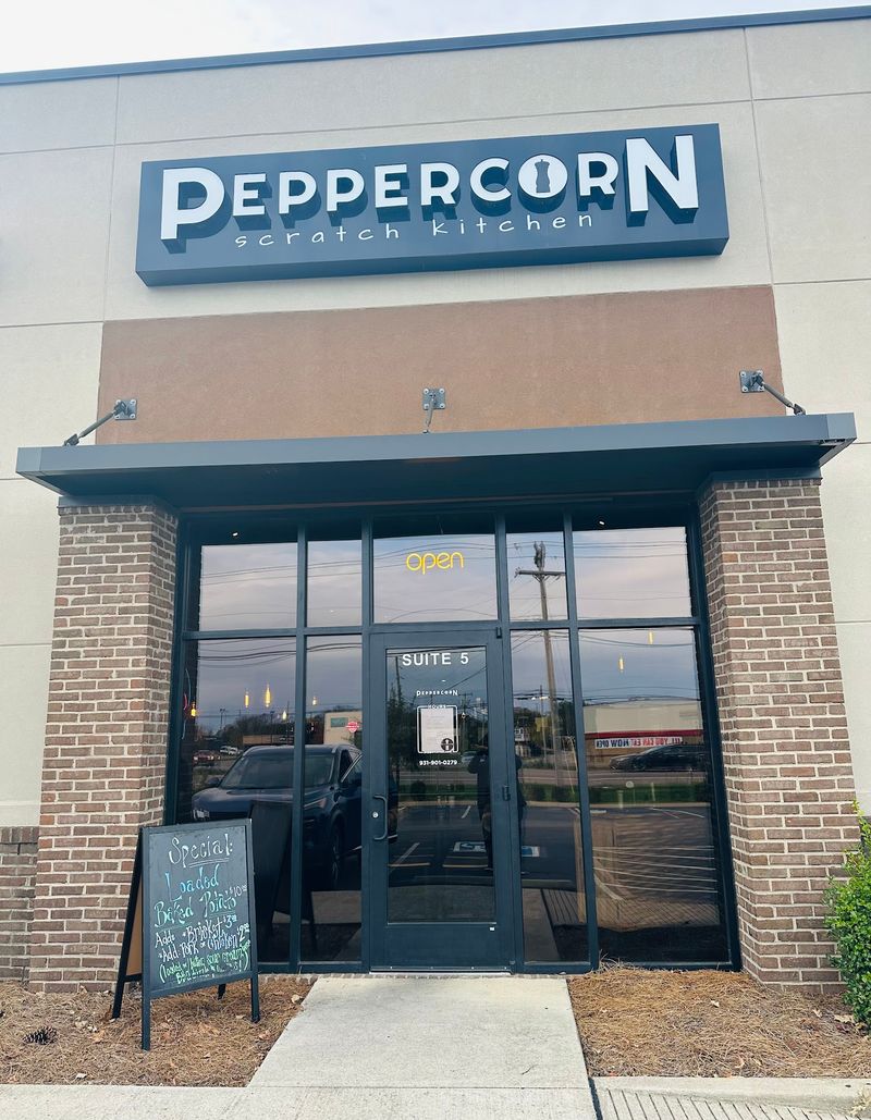 Pizza, Tex-Mex, And Deli Counters Worth The Detour