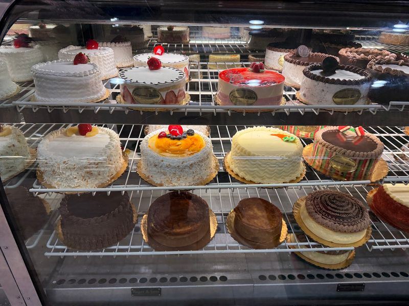 Cardinali Bakery - Carle Place