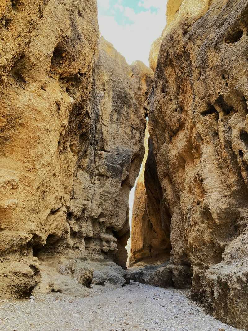 Narrow Walls At Kyle Canyon Slots Trailhead