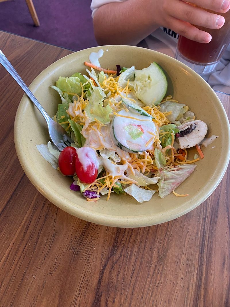 Salad Bar Fans Have Found Their Happy Place