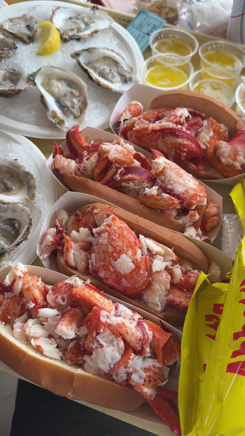Fresh Lobster Rolls Without The Tourist Markup