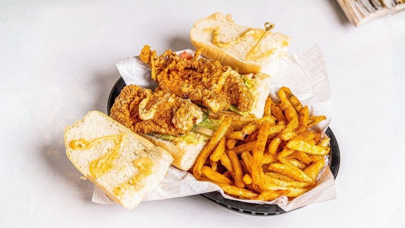 Po'Boys And Handheld Comfort