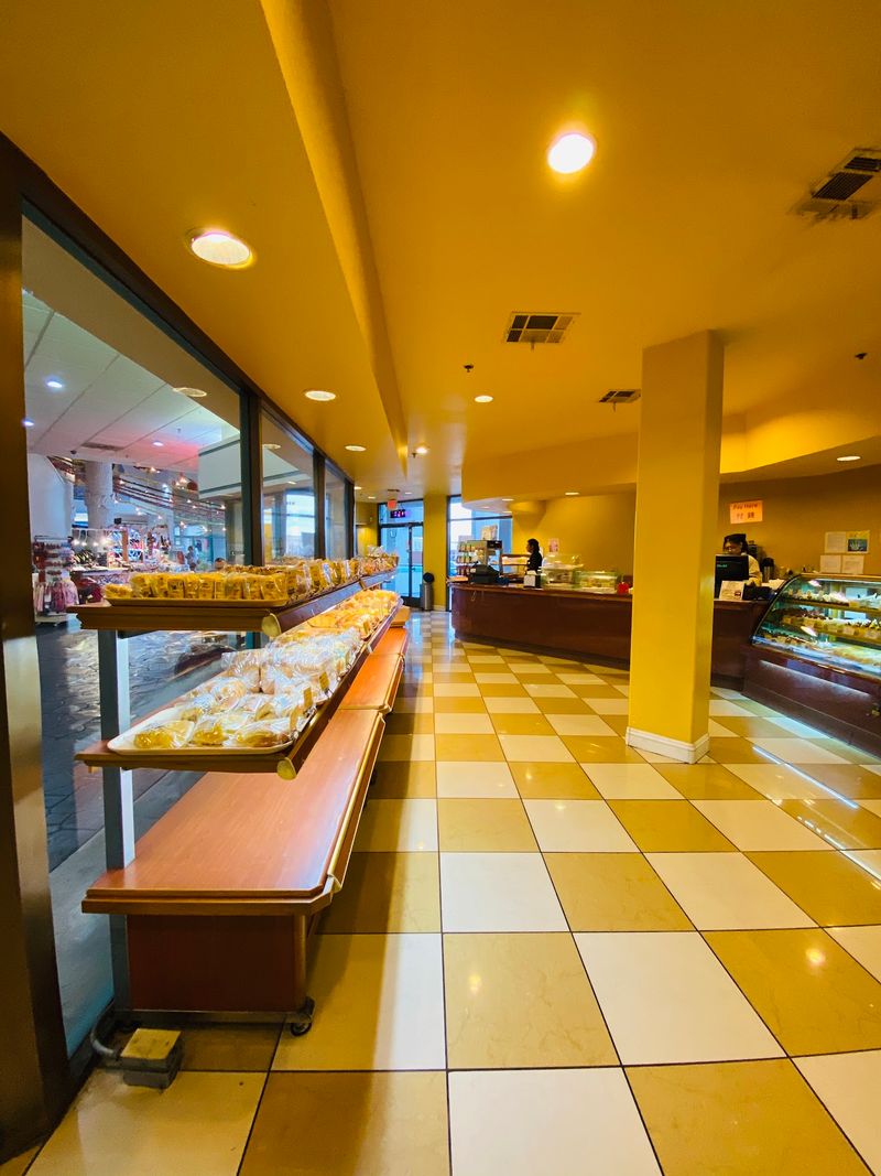 Diamond Bakery
