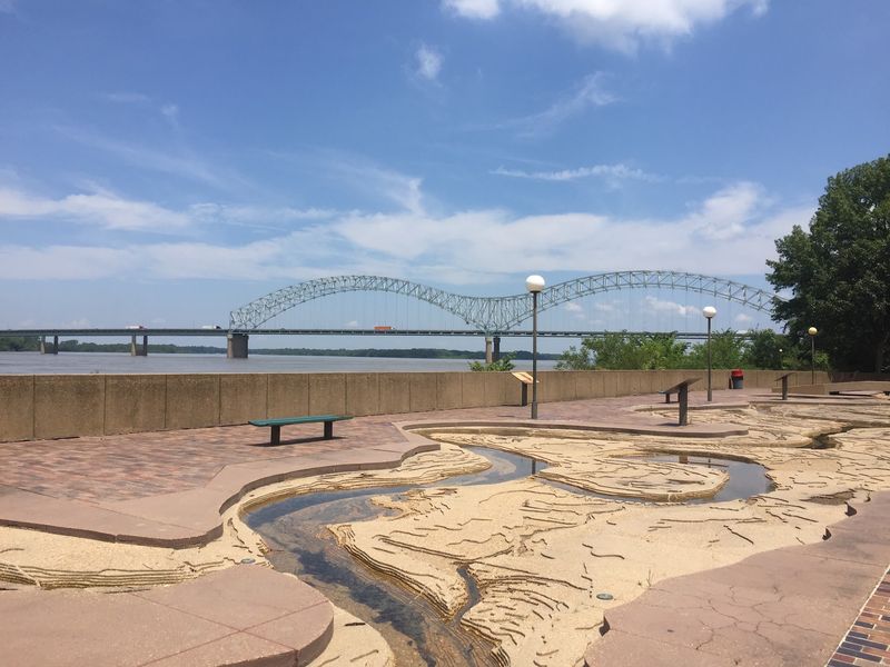 Mud Island River Park