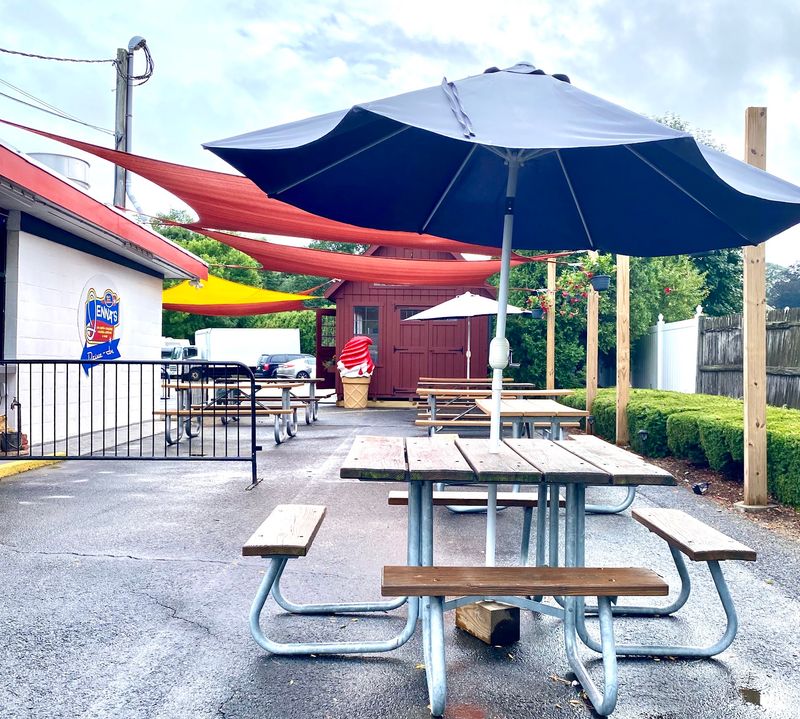 Jenna's Drive-In, Weymouth