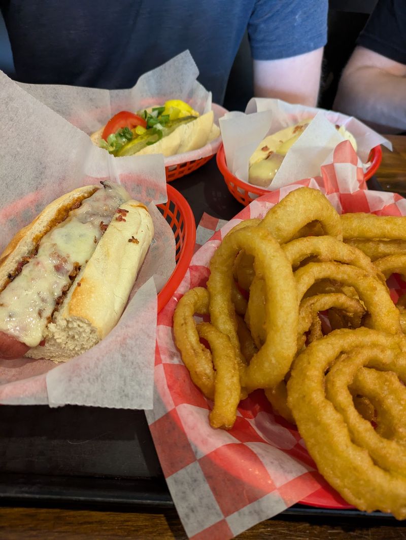 Vegetarian Dogs Make Sure Nobody Misses The Experience