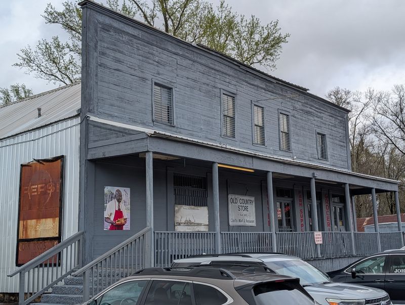 The Old Country Store - Lorman