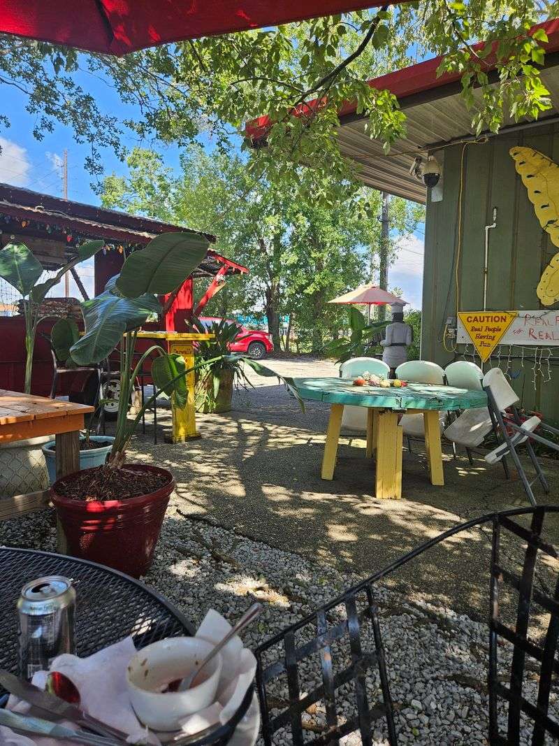 Darwell's Happiness Cafe
